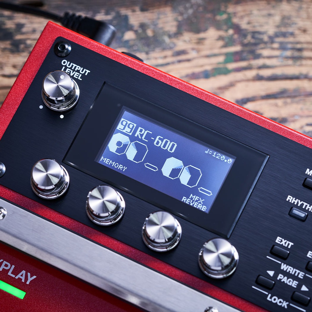 BOSS RC-600 Loop Station ディスプレイ・コントロール部クローズアップ